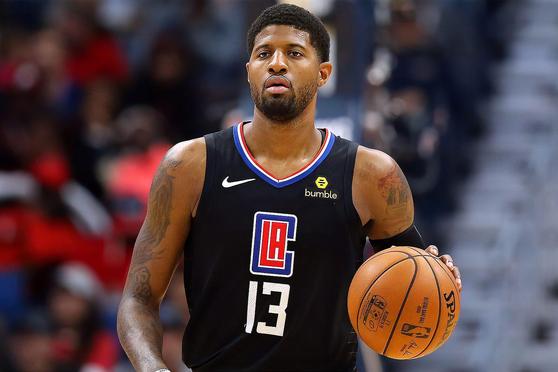 她在赛场上 她在赛场上